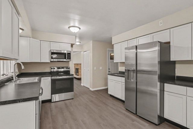 6083 Woodlea Drive, Kalamazoo, MI 49048