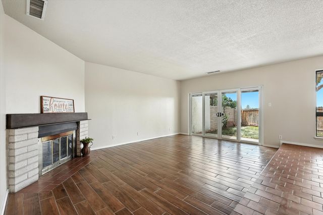 4413 ROXBURY Avenue NE, Albuquerque, NM 87111