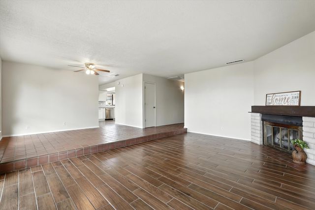 4413 ROXBURY Avenue NE, Albuquerque, NM 87111