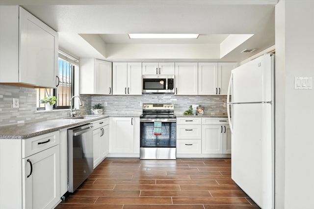 4413 ROXBURY Avenue NE, Albuquerque, NM 87111