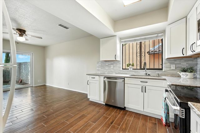 4413 ROXBURY Avenue NE, Albuquerque, NM 87111