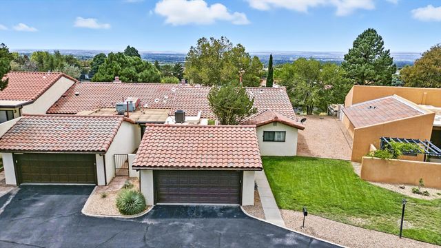 4413 ROXBURY Avenue NE, Albuquerque, NM 87111