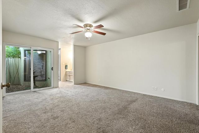 4413 ROXBURY Avenue NE, Albuquerque, NM 87111