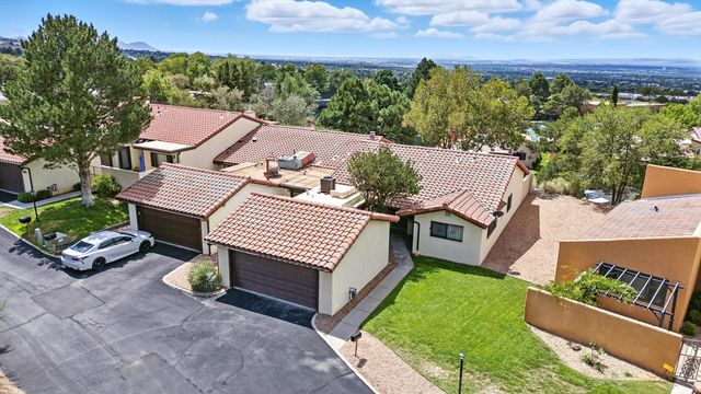 4413 ROXBURY Avenue NE, Albuquerque, NM 87111