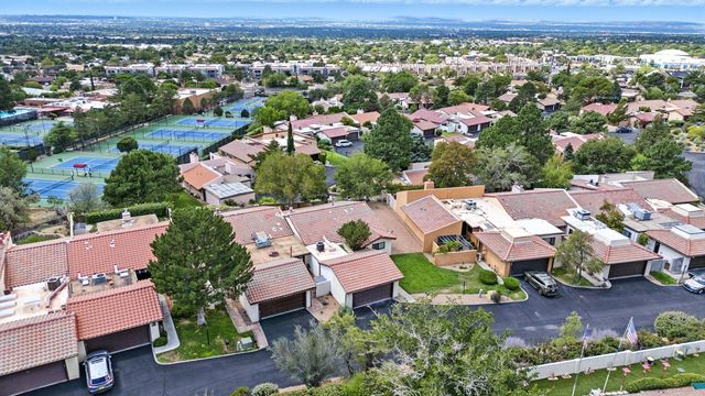 4413 ROXBURY Avenue NE, Albuquerque, NM 87111