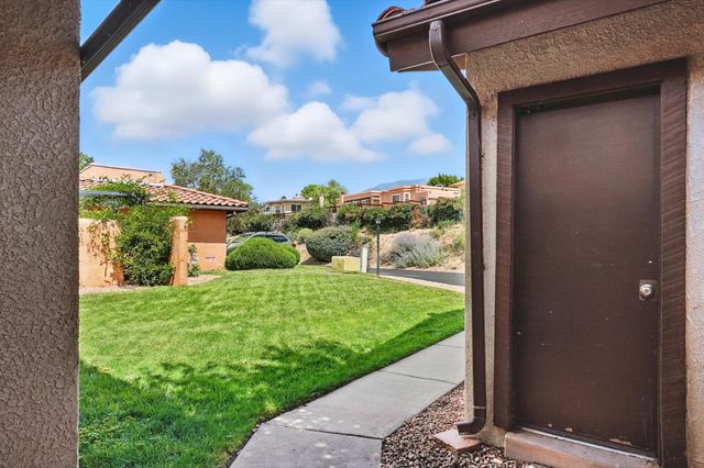 4413 ROXBURY Avenue NE, Albuquerque, NM 87111