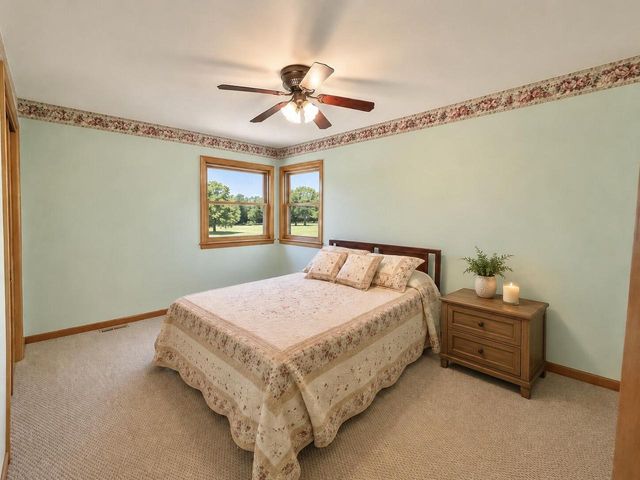 875 Anthony LANE, Brookfield, WI 53045