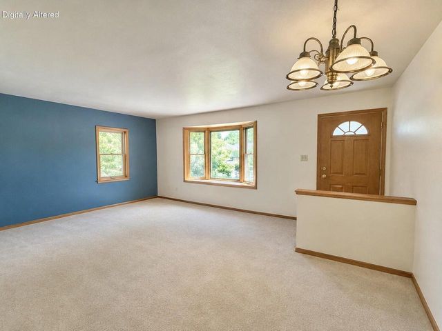 875 Anthony LANE, Brookfield, WI 53045