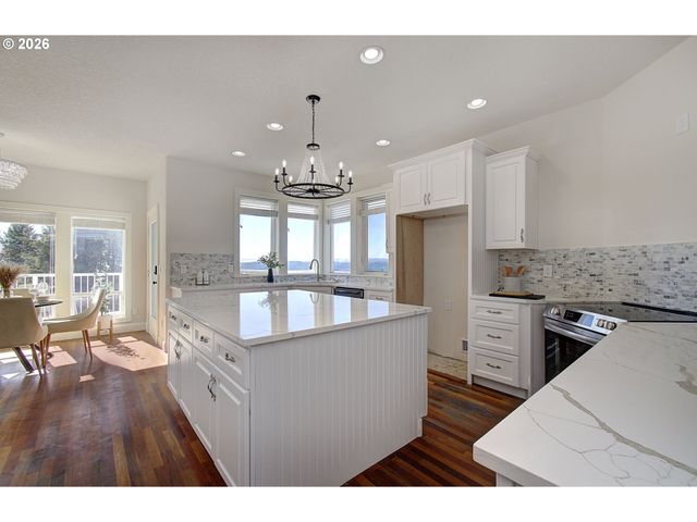 130 UPLAND Dr, Woodland, WA 98674