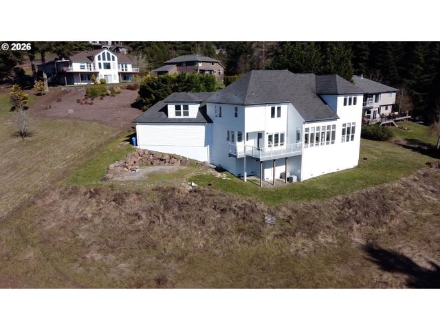 130 UPLAND Dr, Woodland, WA 98674
