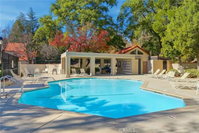 406 Via Colinas, Thousand Oaks, CA 91362