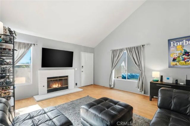 406 Via Colinas, Thousand Oaks, CA 91362