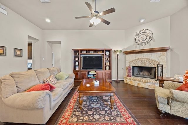 2520 Thunder Horse, Leander, TX 78641