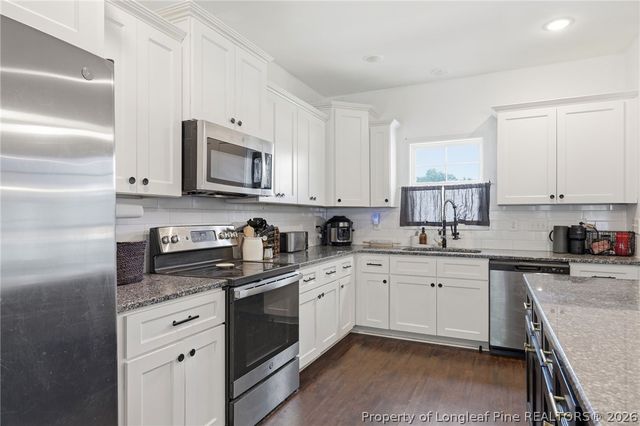 277 B and B Loop Road, Raeford, NC 28376