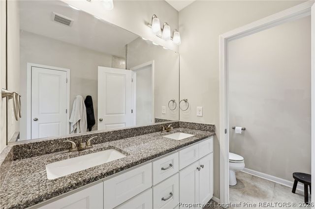 277 B and B Loop Road, Raeford, NC 28376
