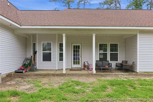 277 B and B Loop Road, Raeford, NC 28376