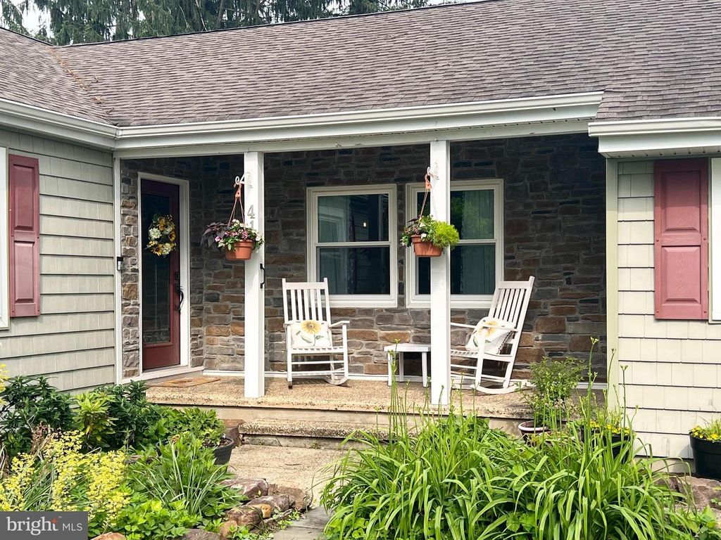 410 ISLAND RD, Columbus, NJ 08022
