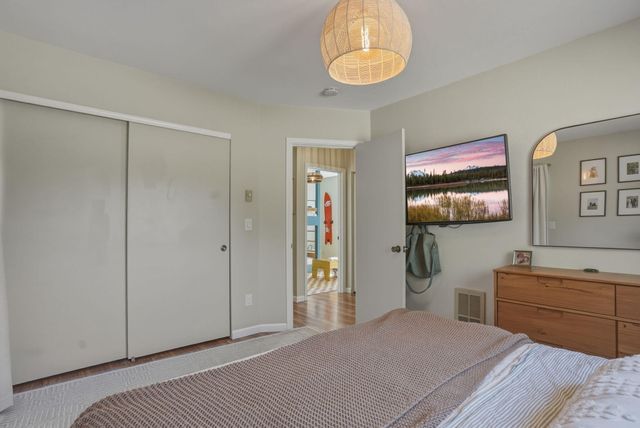 55601 Swan Road, Bend, OR 97707