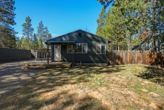 55601 Swan Road, Bend, OR 97707