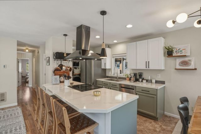 55601 Swan Road, Bend, OR 97707