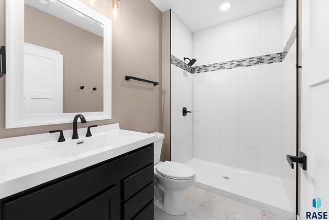 704 N Clark St Street, Lennox, SD 57039