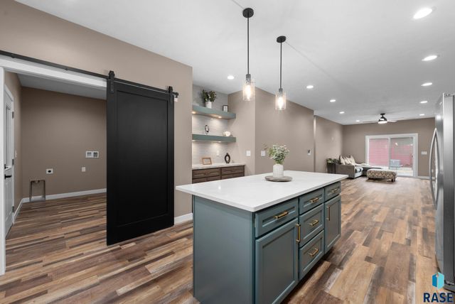 704 N Clark St Street, Lennox, SD 57039