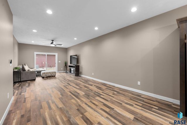 704 N Clark St Street, Lennox, SD 57039