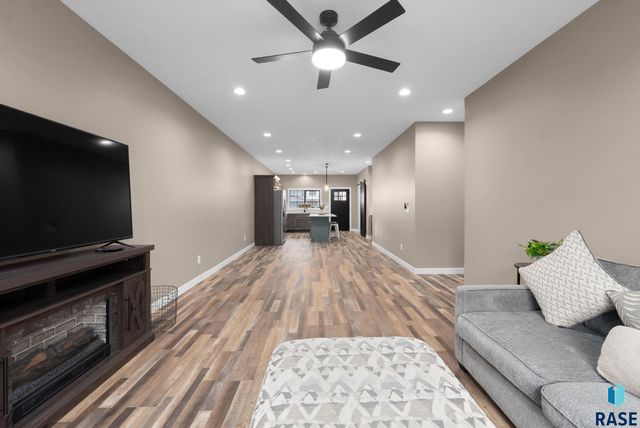 704 N Clark St Street, Lennox, SD 57039