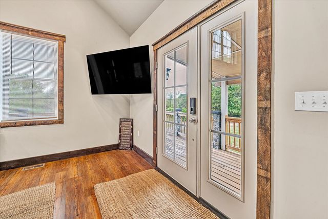 2866 Rucker RD, Moneta, VA 24121