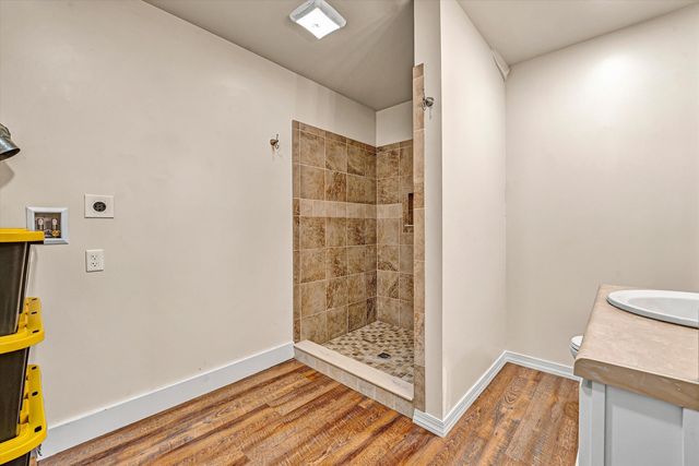 2866 Rucker RD, Moneta, VA 24121