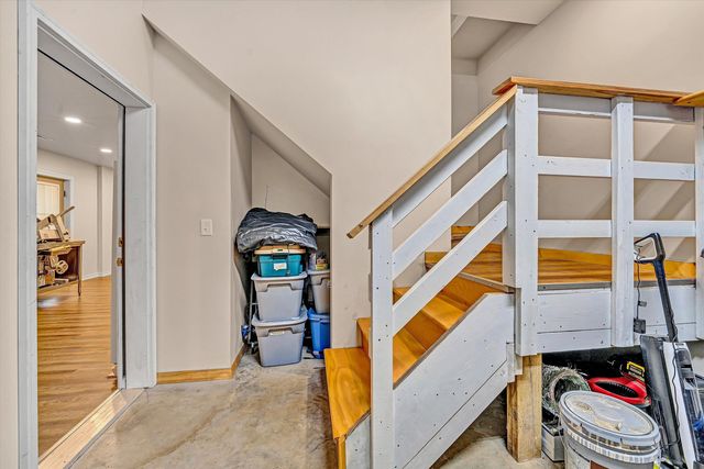 2866 Rucker RD, Moneta, VA 24121