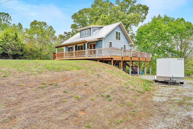 2866 Rucker RD, Moneta, VA 24121
