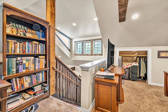 2866 Rucker RD, Moneta, VA 24121