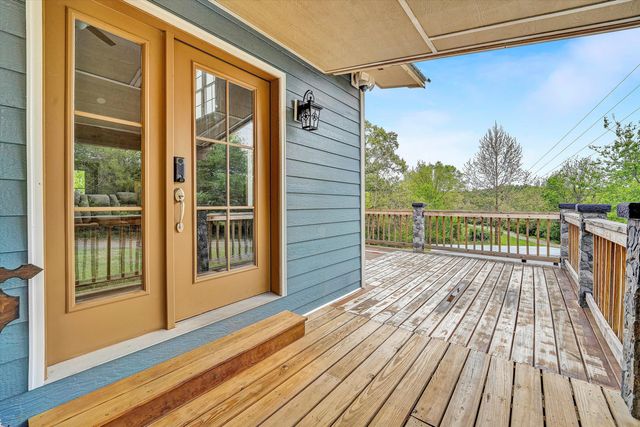 2866 Rucker RD, Moneta, VA 24121