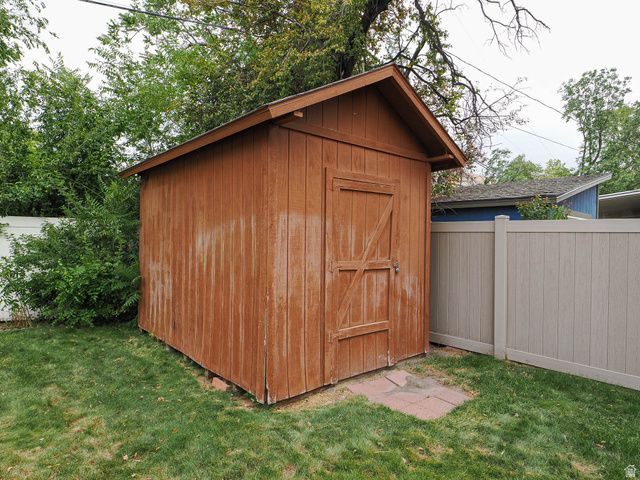 1254 W DUPONT AVE, Salt Lake City, UT 84116