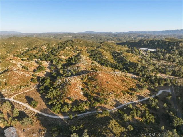 5885 Lion Ridge, Creston, CA 93432