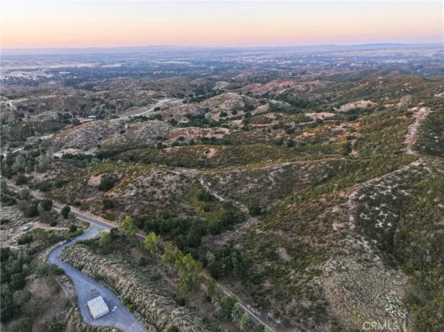 5885 Lion Ridge, Creston, CA 93432