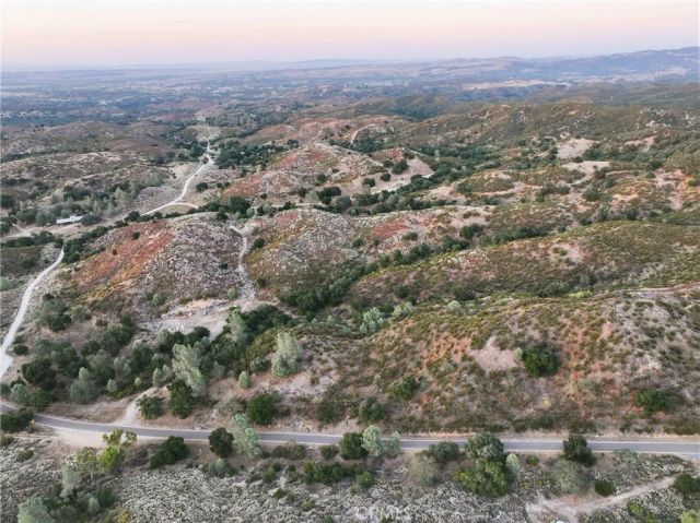 5885 Lion Ridge, Creston, CA 93432