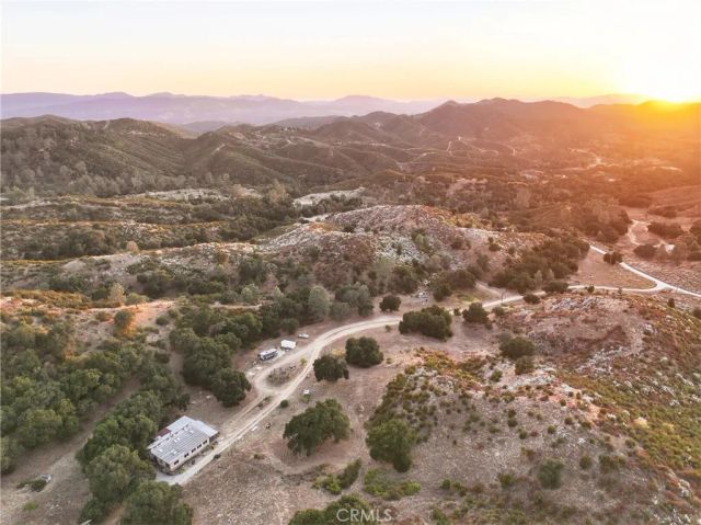 5885 Lion Ridge, Creston, CA 93432