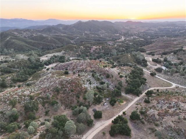 5885 Lion Ridge, Creston, CA 93432