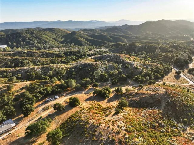 5885 Lion Ridge, Creston, CA 93432