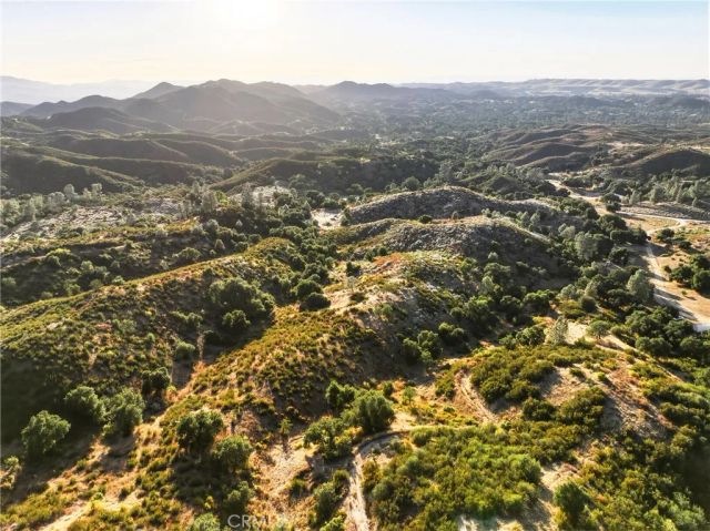 5885 Lion Ridge, Creston, CA 93432