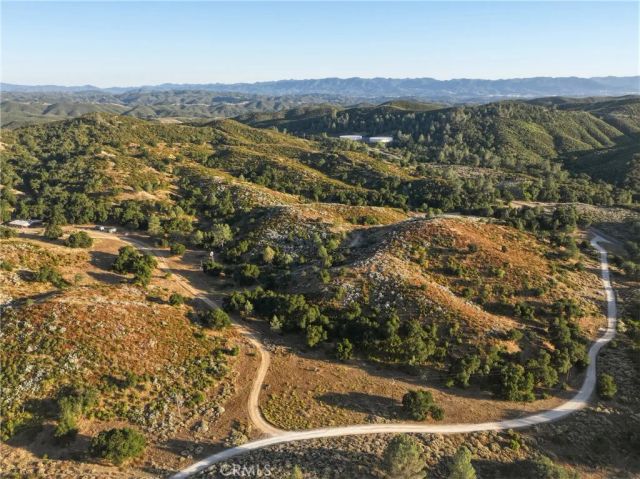 5885 Lion Ridge, Creston, CA 93432