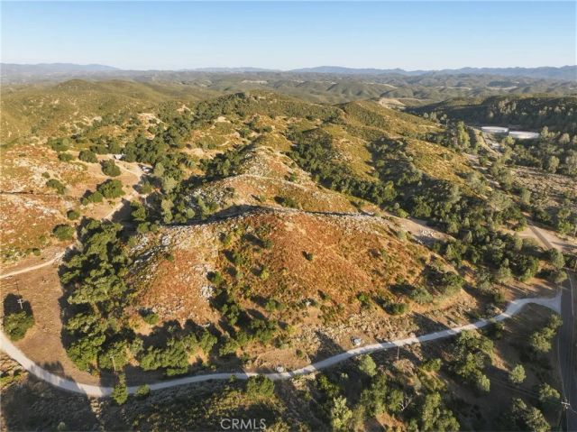 5885 Lion Ridge, Creston, CA 93432