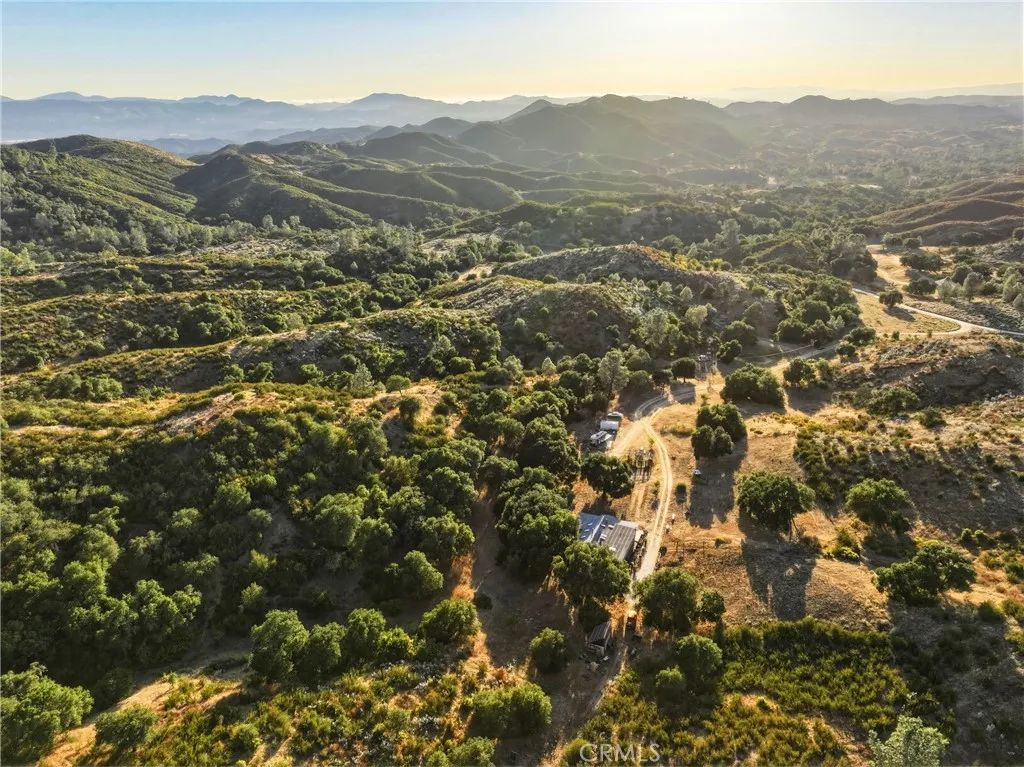 5885 Lion Ridge, Creston, CA 93432