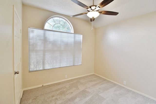 210 Ridgecrest Drive, Cedar Hill, TX 75104