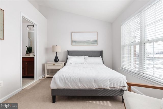 42824 NATIONS ST, Chantilly, VA 20152