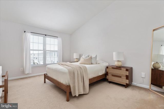 42824 NATIONS ST, Chantilly, VA 20152