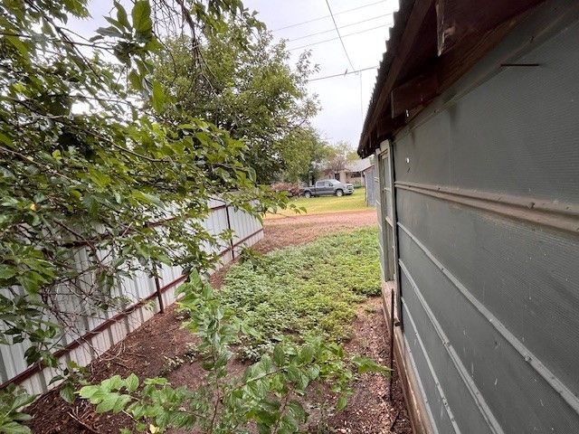 136 NW Avenue F, Hamlin, TX 79520