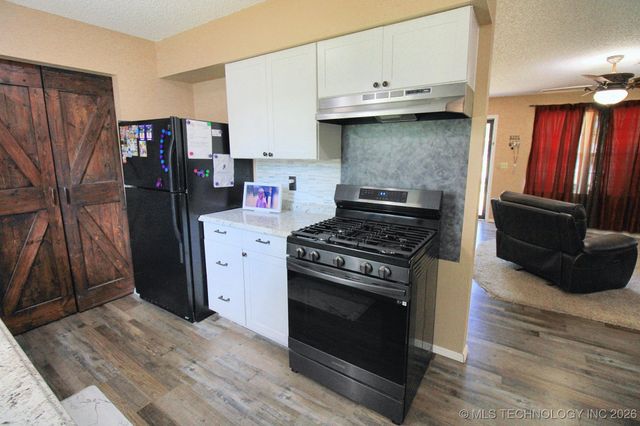 1518 E Hogner Street, Tahlequah, OK 74464